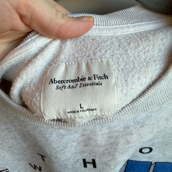 Abercrombie & Fitch New York Knicks Graphic Sweatshirt - Picture 3 of 4